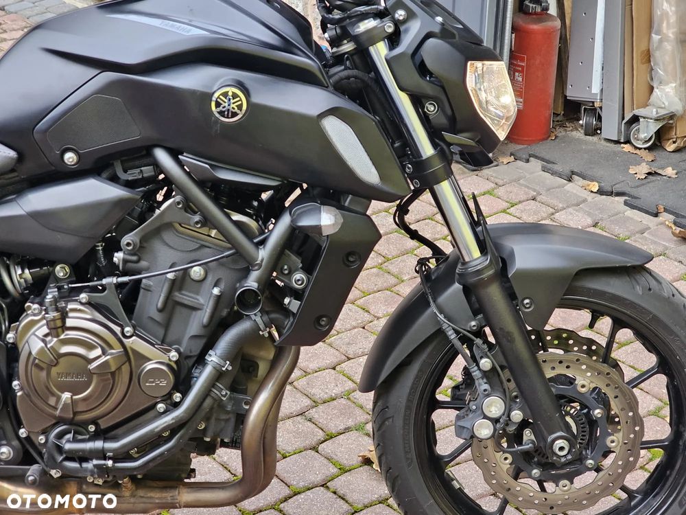 Yamaha MT - 8