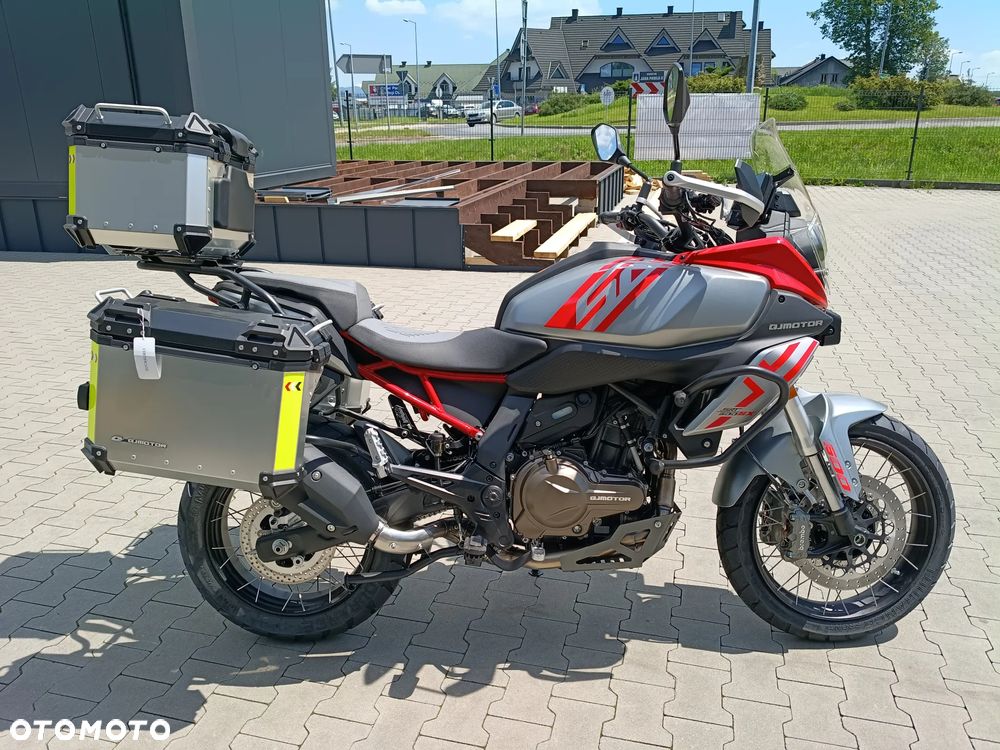 QJMOTOR SRT 600SX - 4