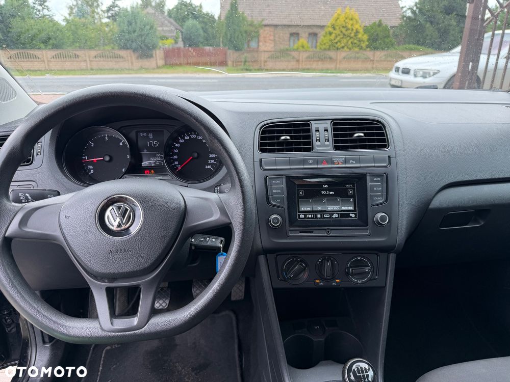Volkswagen Polo 1.4 TDI Comfortline - 17