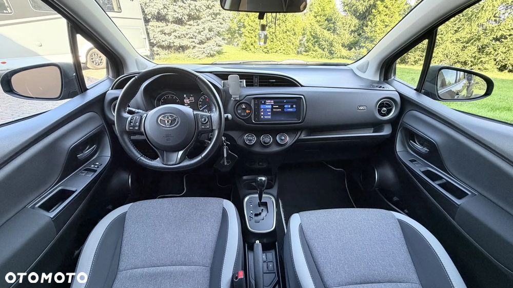 Toyota Yaris 1.5 20th Anniversary CVT - 14