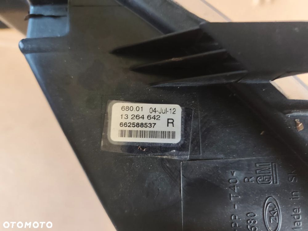 OPEL ASTRA iv j lampa przeciwmgielna w zderzak przód kierunkowskaz 13264642 prawy przód - 9