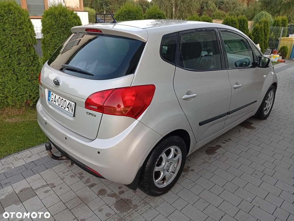 Kia Venga - 3