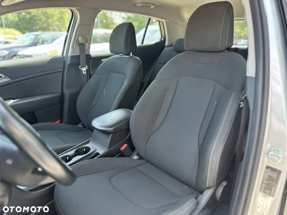 Kia Sportage - 12