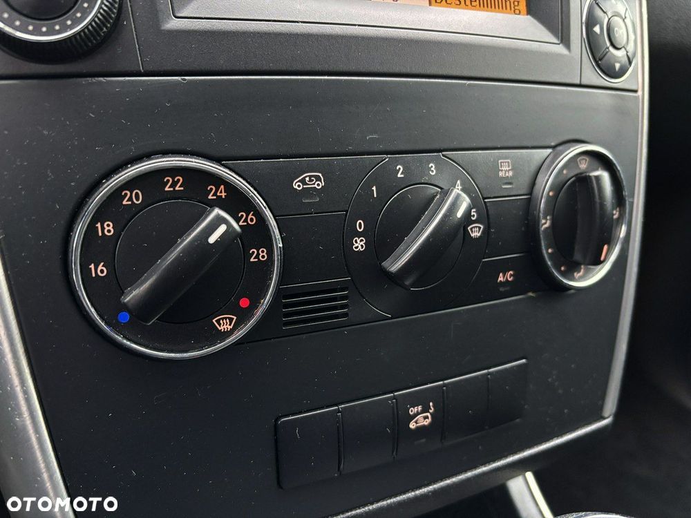 Mercedes-Benz Klasa B 180 Autotronic - 13