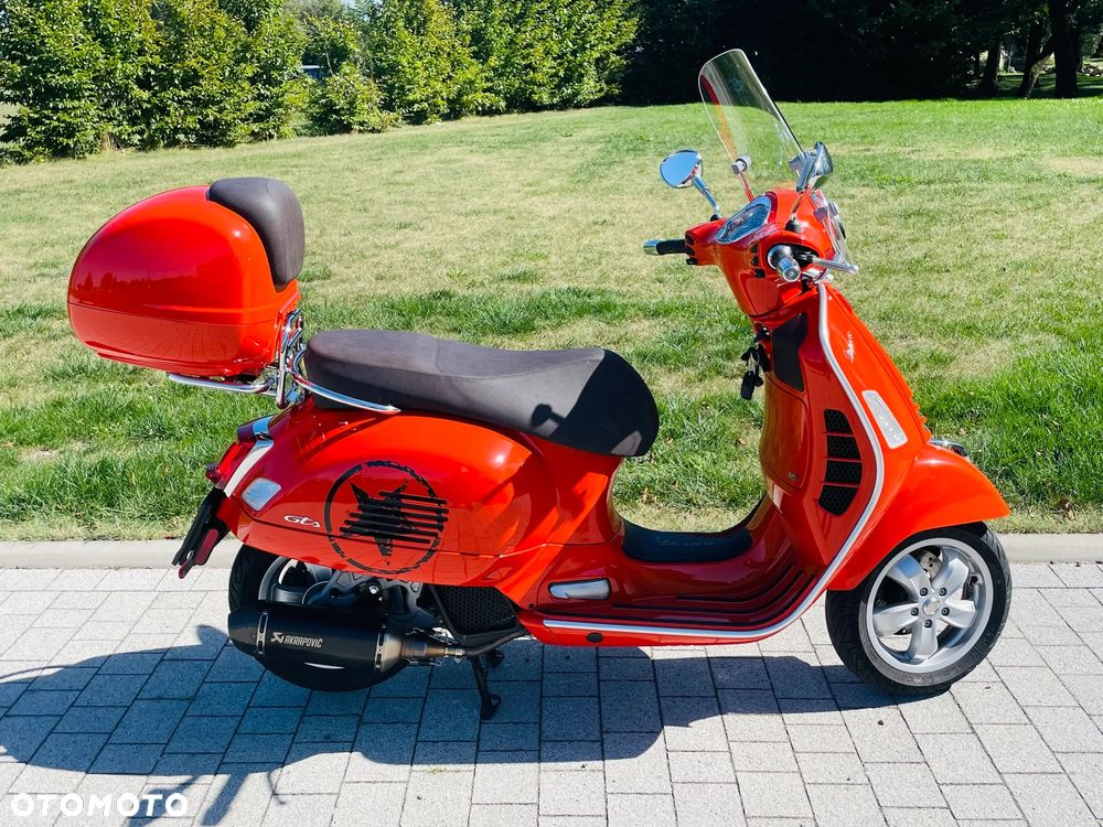 Vespa GTS - 10