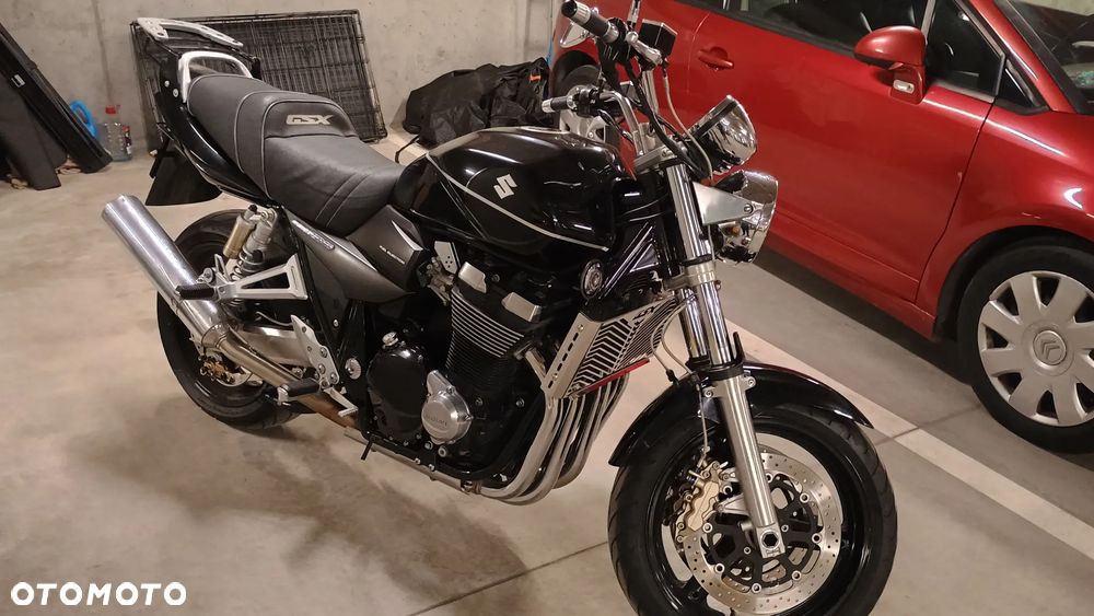 Suzuki GSX - 5