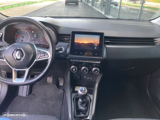 Renault Clio TCe 90 EVOLUTION - 17
