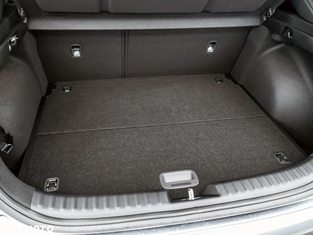 Kia XCeed 1.6 T-GDI Tribute DCT - 20