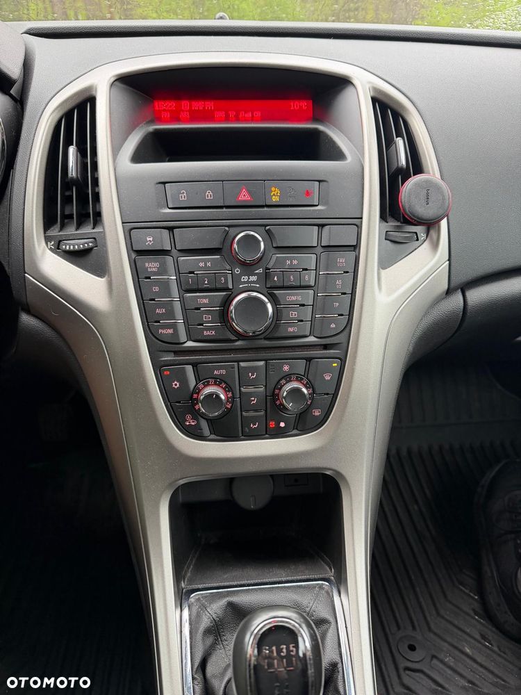 Opel Astra 1.6 - 12