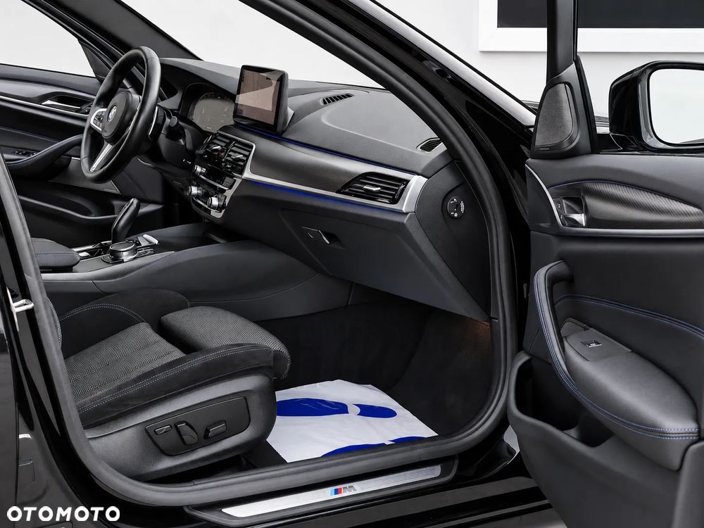 BMW Seria 5 520d M Sport Edition - 17