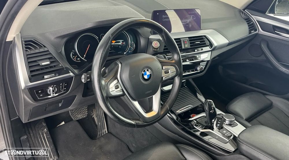 BMW X3 18 d sDrive Advantage Auto - 11