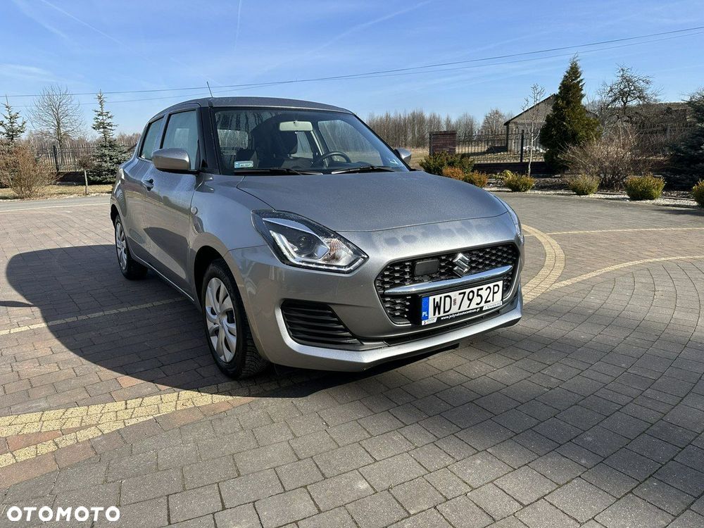 Suzuki Swift - 1