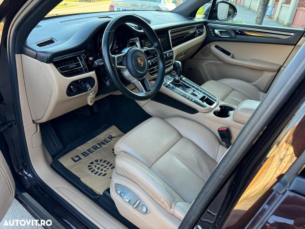 Porsche Macan - 13
