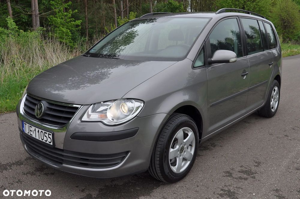 Volkswagen Touran 1.6 Conceptline - 3