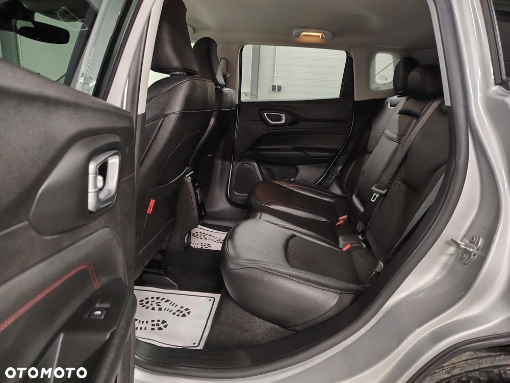 Jeep Compass 1.3 T4 4xe Automatik Trailhawk - 23