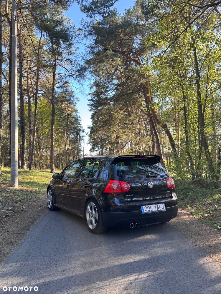 Volkswagen Golf 2.0 TSI GTI - 2