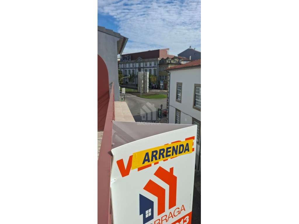 Arrendamento T0+1 Novo - Centro da Cidade - Grande imagem: 4/28