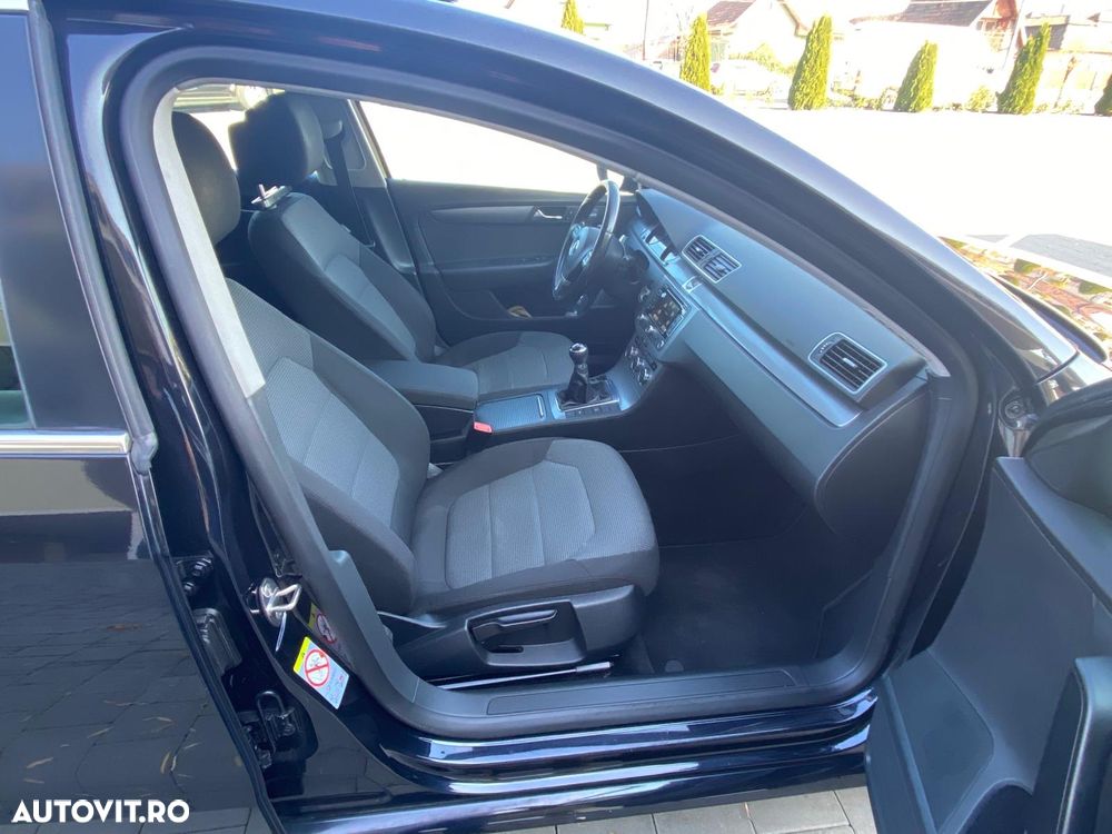 Volkswagen Passat Variant 2.0 Blue TDI SCR Comfortline - 8