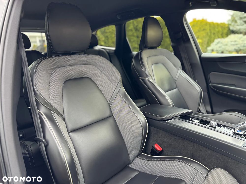 Volvo XC 60 B4 D AWD Geartronic RDesign - 12