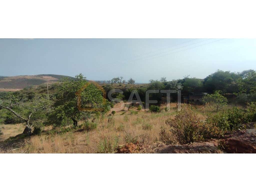 Terreno para construção com vista sobre a Aldeia de Alte - Grande imagem: 2/10