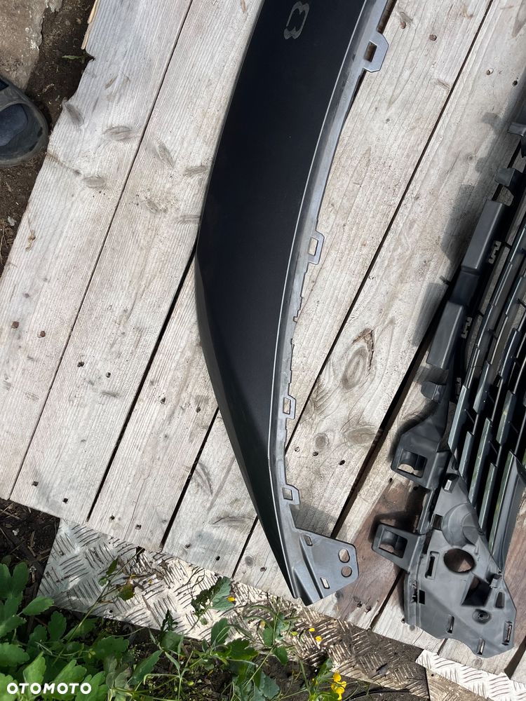 Atrapa gril Peugeot 3008 II 5008 II LIFT - 4