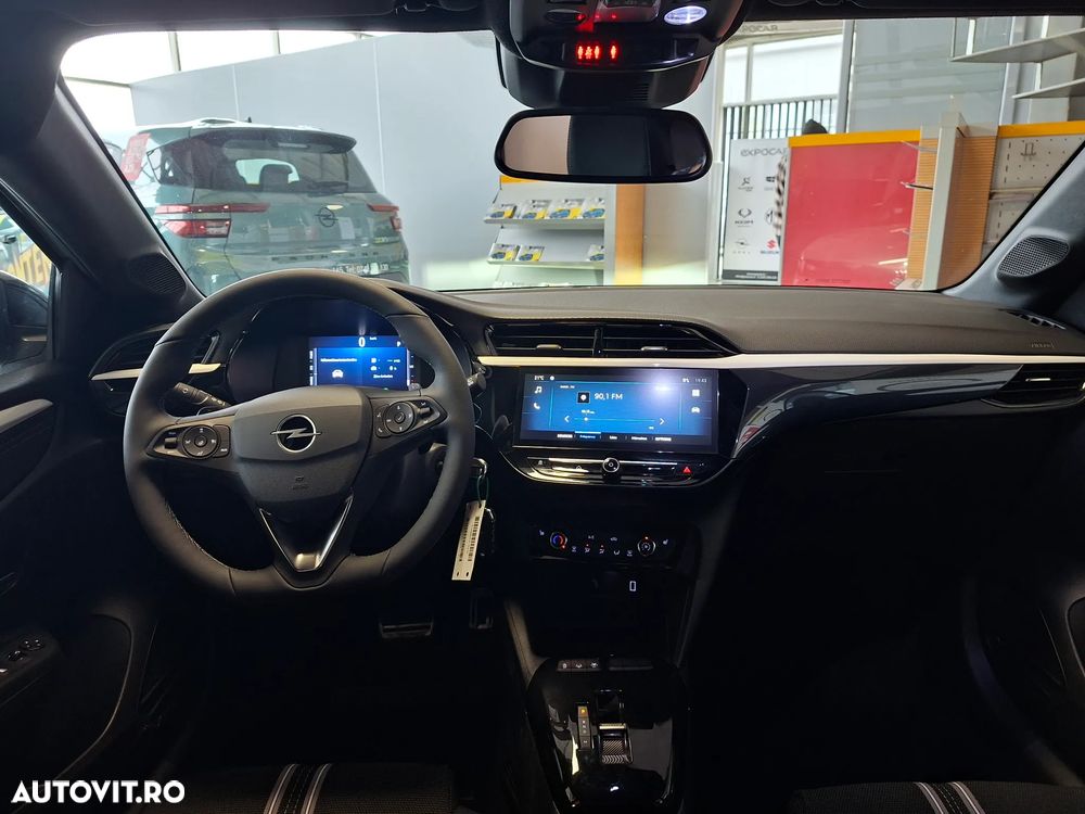 Opel Corsa 1.2L Turbo eDCT6 MHEV GS - 7