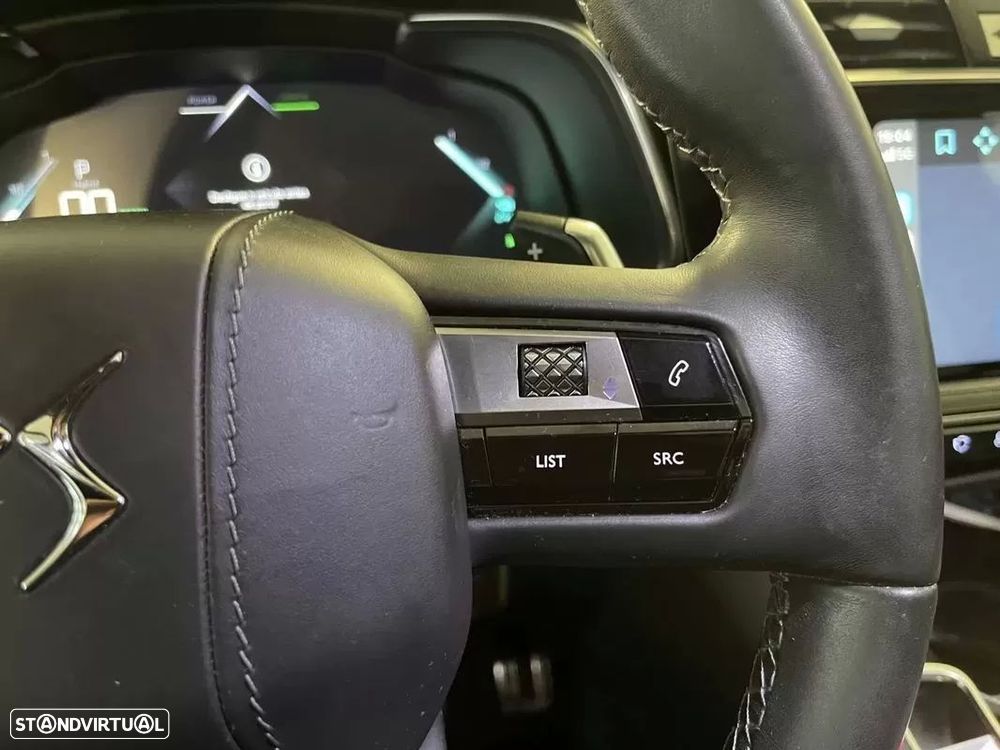 DS DS7 Crossback - 27