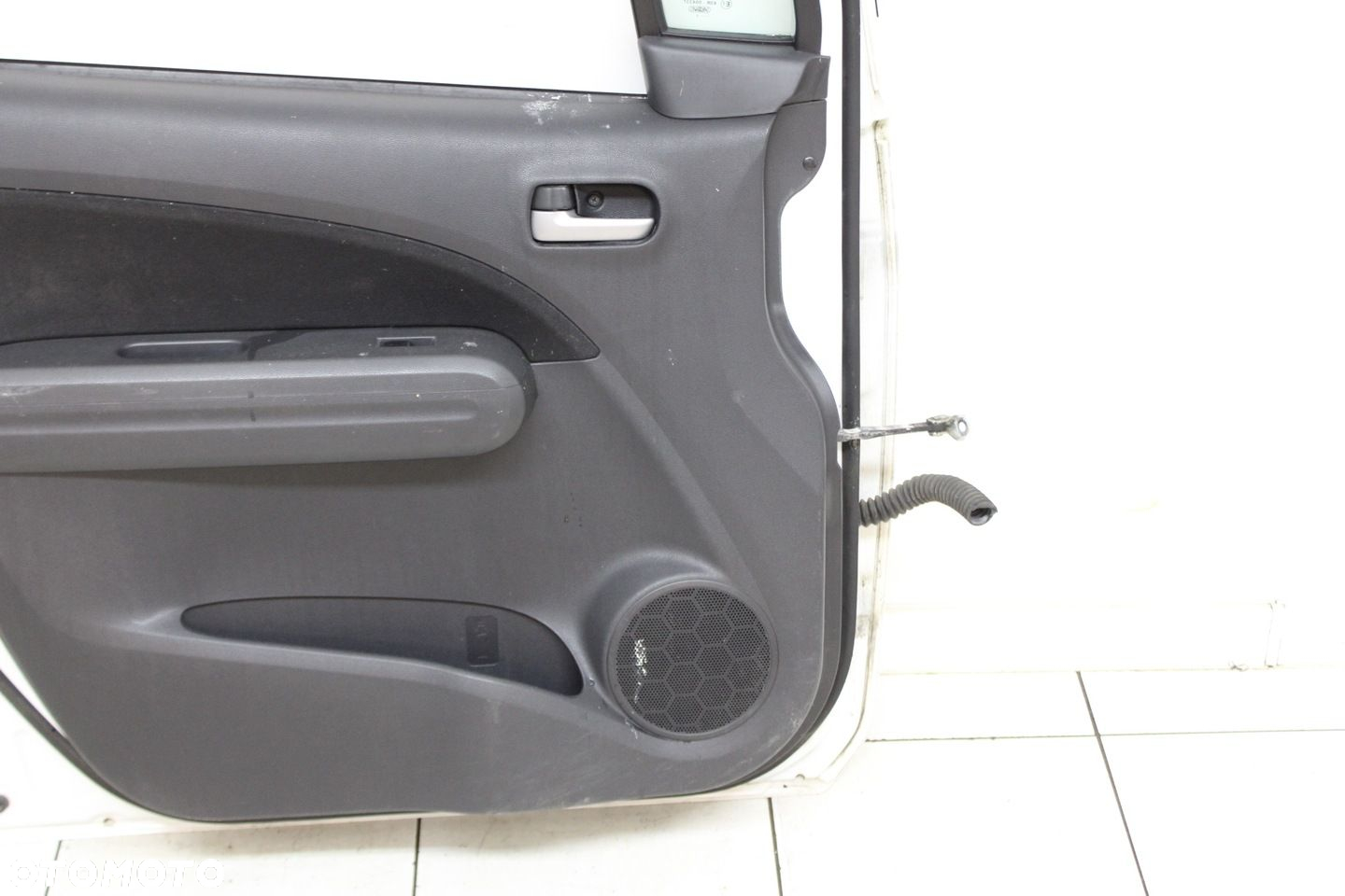 DRZWI LEWE PRZEDNIE LEWY PRZÓD SUZUKI SPLASH AGILA B 2008R- 26U - 14