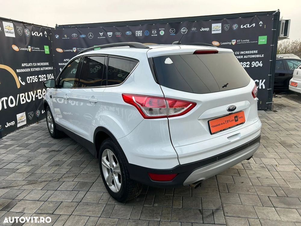 Ford Kuga - 4