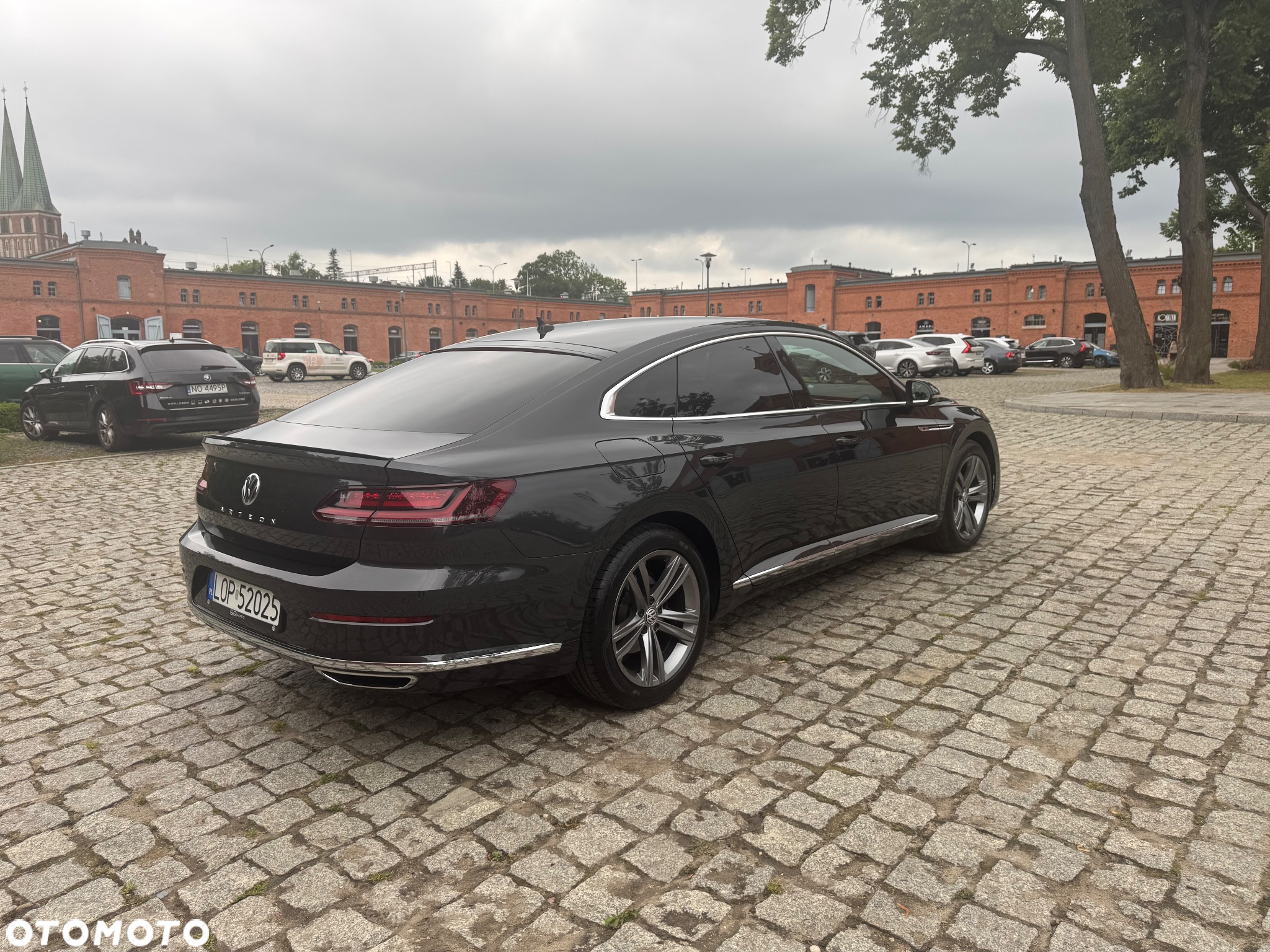 Volkswagen Arteon 2.0 TDI SCR R-Line DSG - 13
