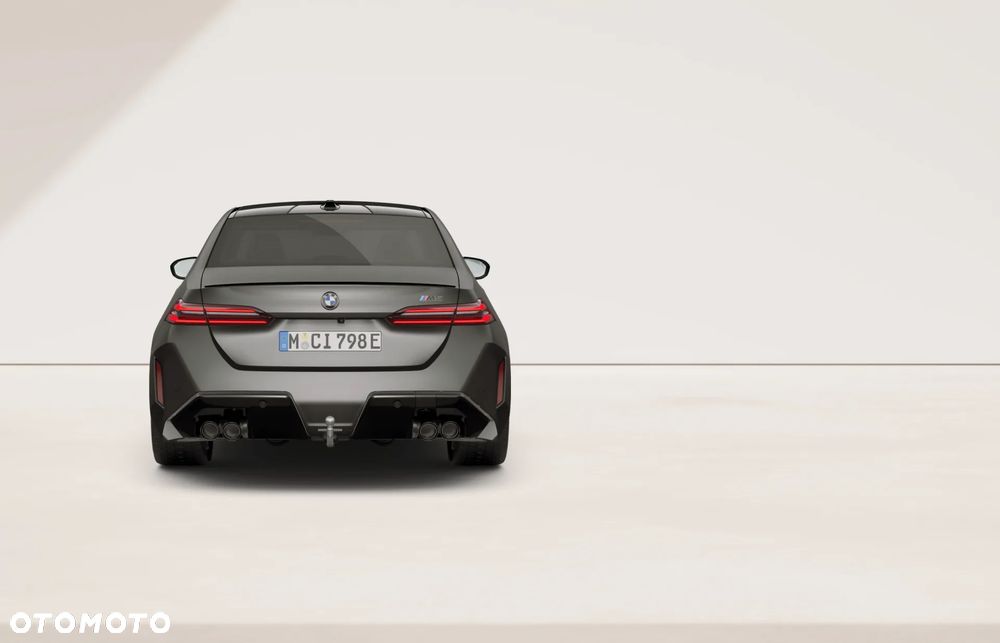 BMW M5 PHEV - 7