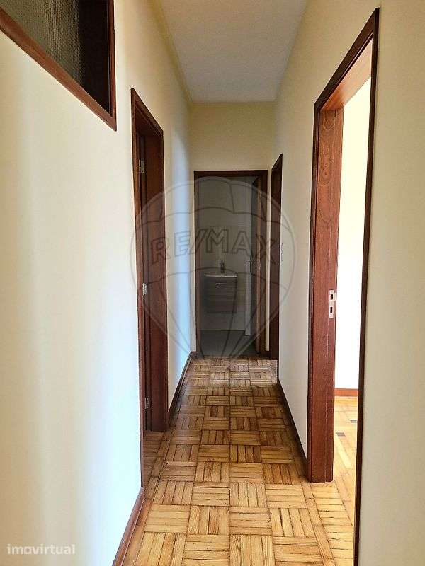 Apartamento T1 para arrendamento - Grande imagem: 2/16