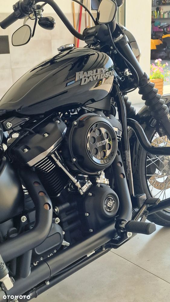 Harley-Davidson Softail Street Bob - 3