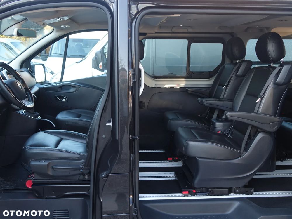 Renault Trafic Grand 1.6 dCi - 10