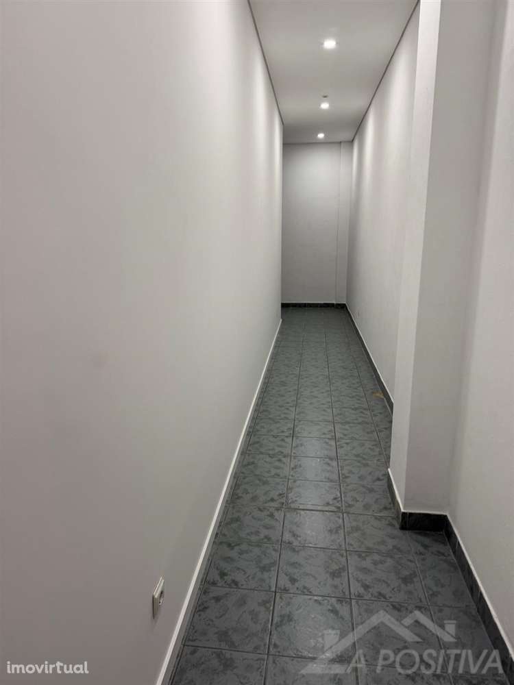 Loja  Arrendamento em São João da Madeira,São João da Madeira - Grande imagem: 4/8