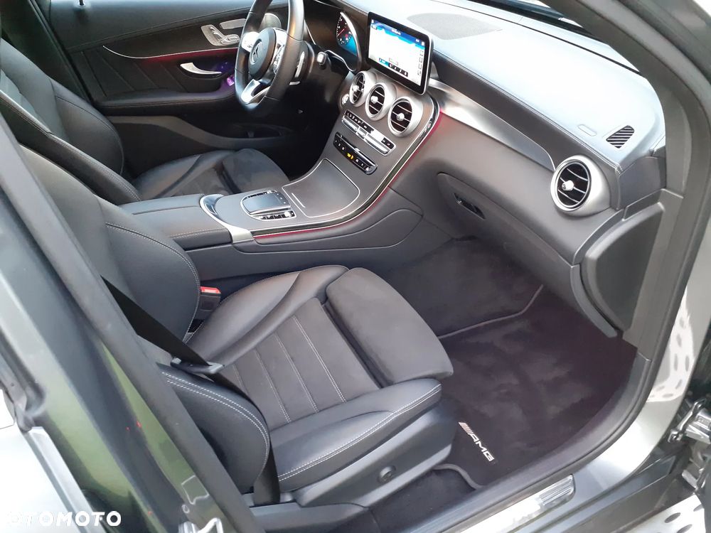 Mercedes-Benz GLC 200 4Matic 9G-TRONIC AMG Line - 23
