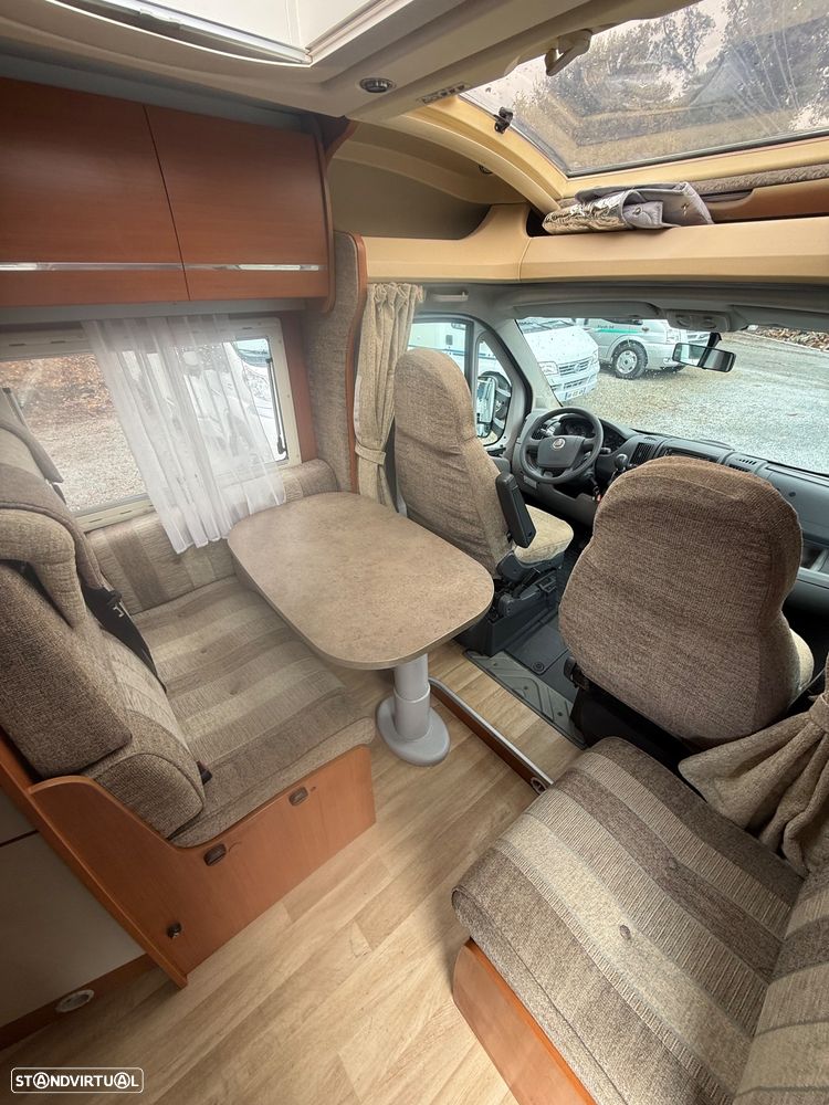 Chausson Welcome Welcome 88 cama transversal em suite - 9
