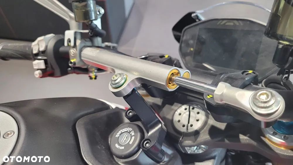 Ducati Monster - 6