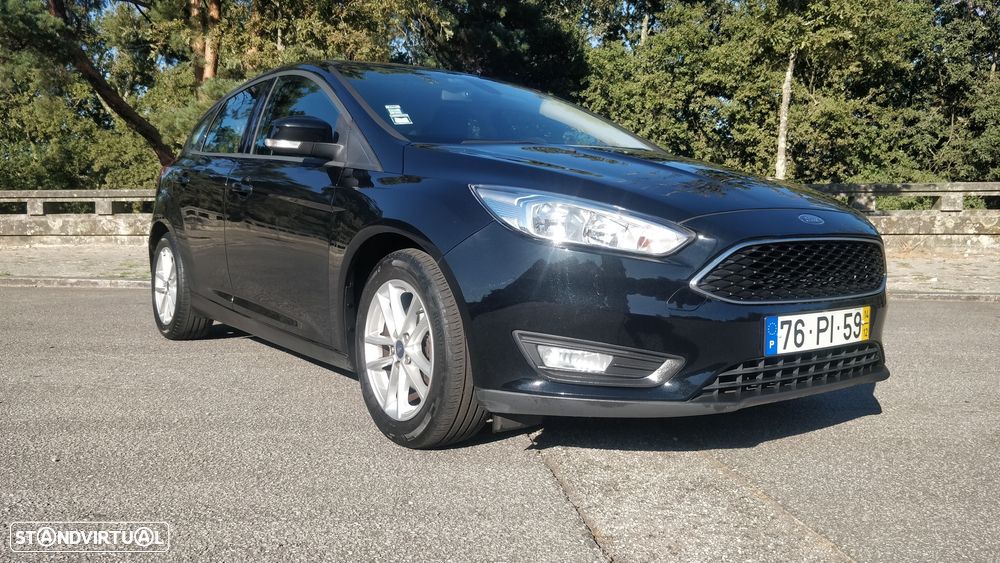 Ford Focus 1.5 TDCi ST-Line - 11