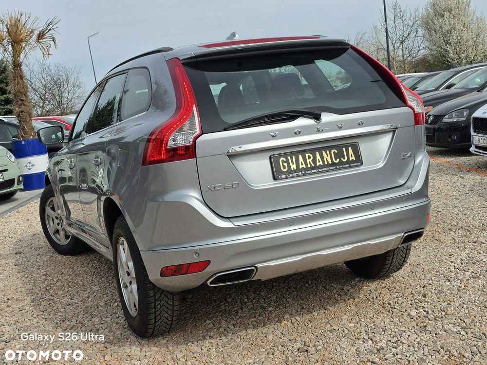 Volvo XC 60 D4 Momentum - 12