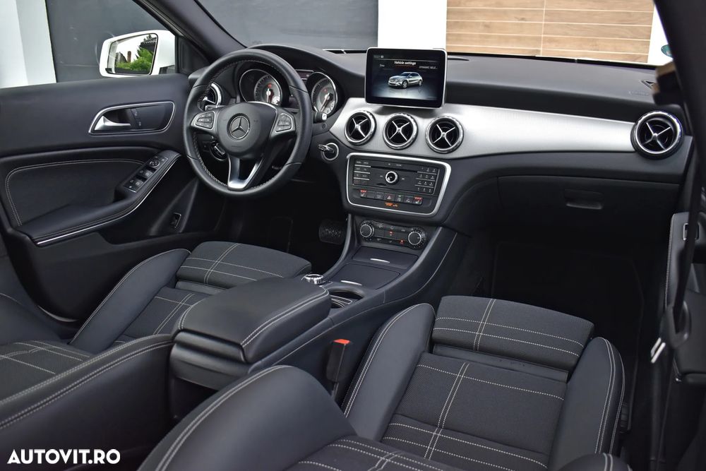 Mercedes-Benz GLA 200 7G-DCT Urban - 6