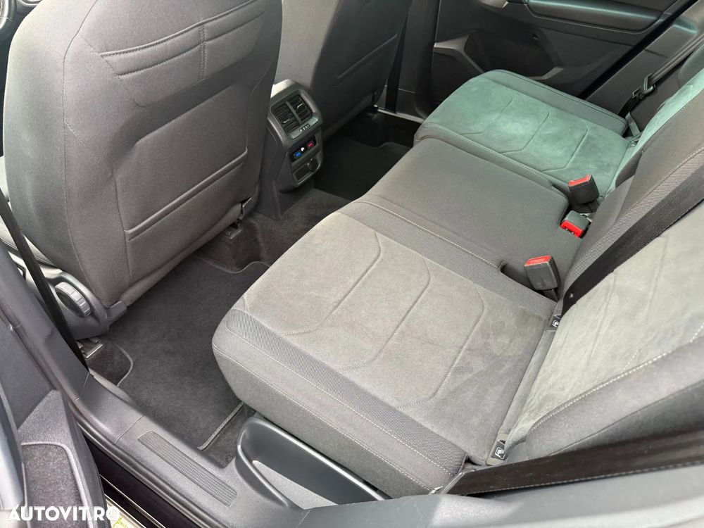 Volkswagen Tiguan 2.0 TDI SCR 4MOTION DSG IQ.DRIVE - 30