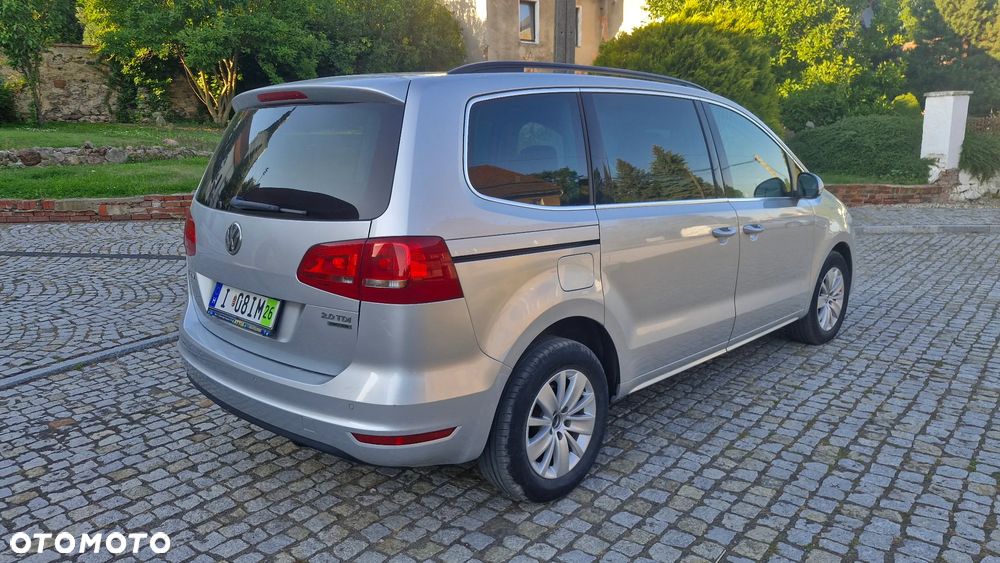 Volkswagen Sharan 2.0 TDI 4Motion BlueMotion Technology Highline - 8