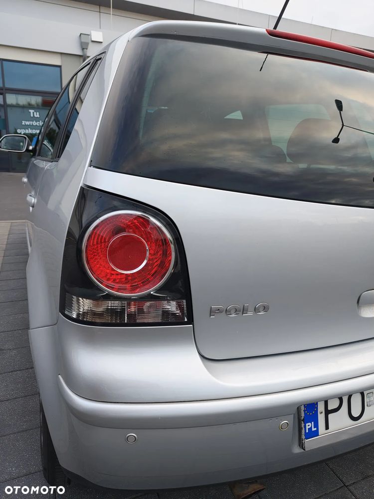 Volkswagen Polo 1.4 16V Trendline - 21
