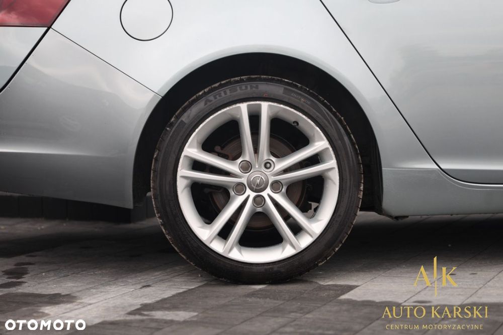 Opel Insignia - 13