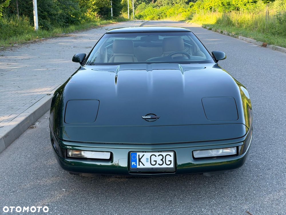 Chevrolet Corvette - 2