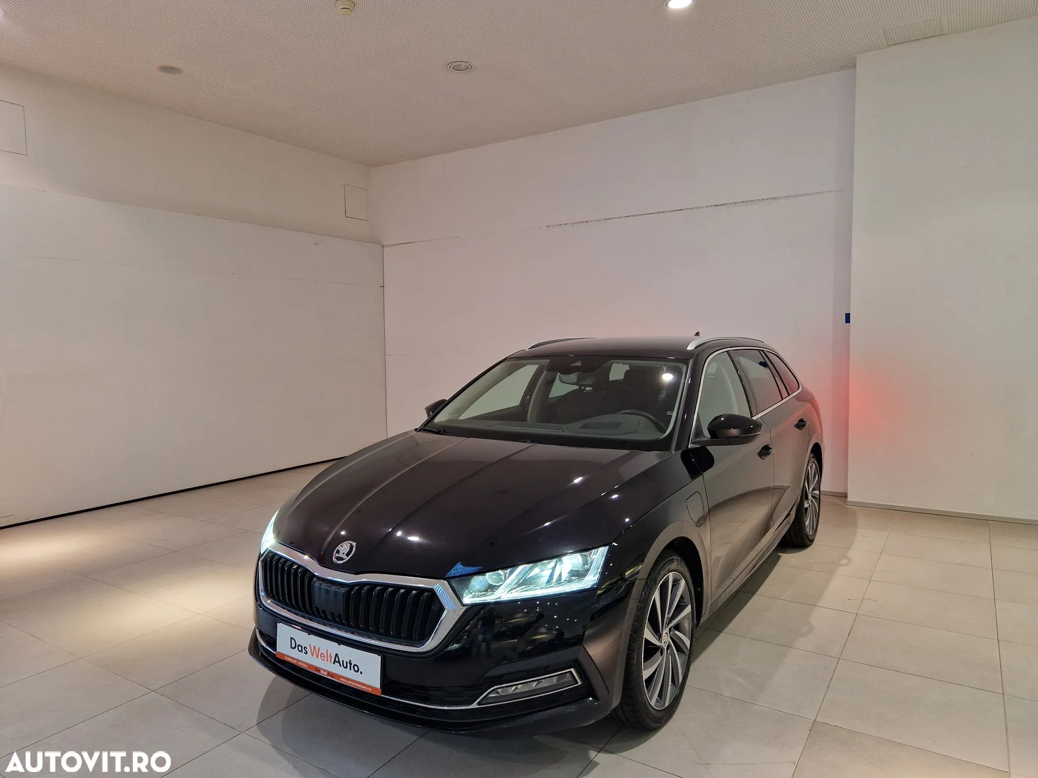 Skoda Octavia Combi 1.4 TSI iV DSG Style - 1