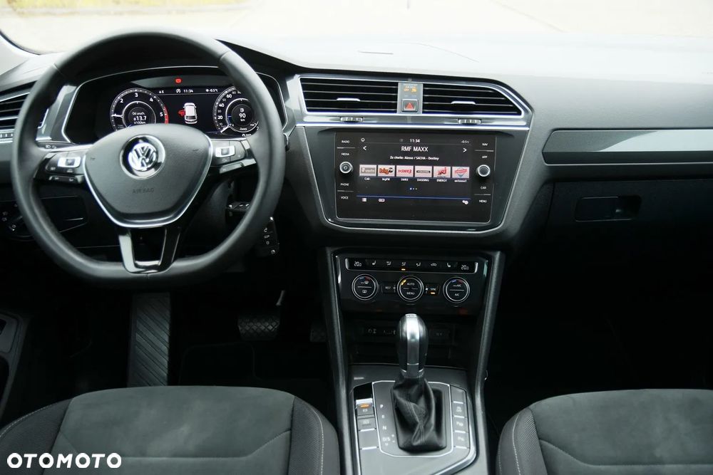 Volkswagen Tiguan - 27