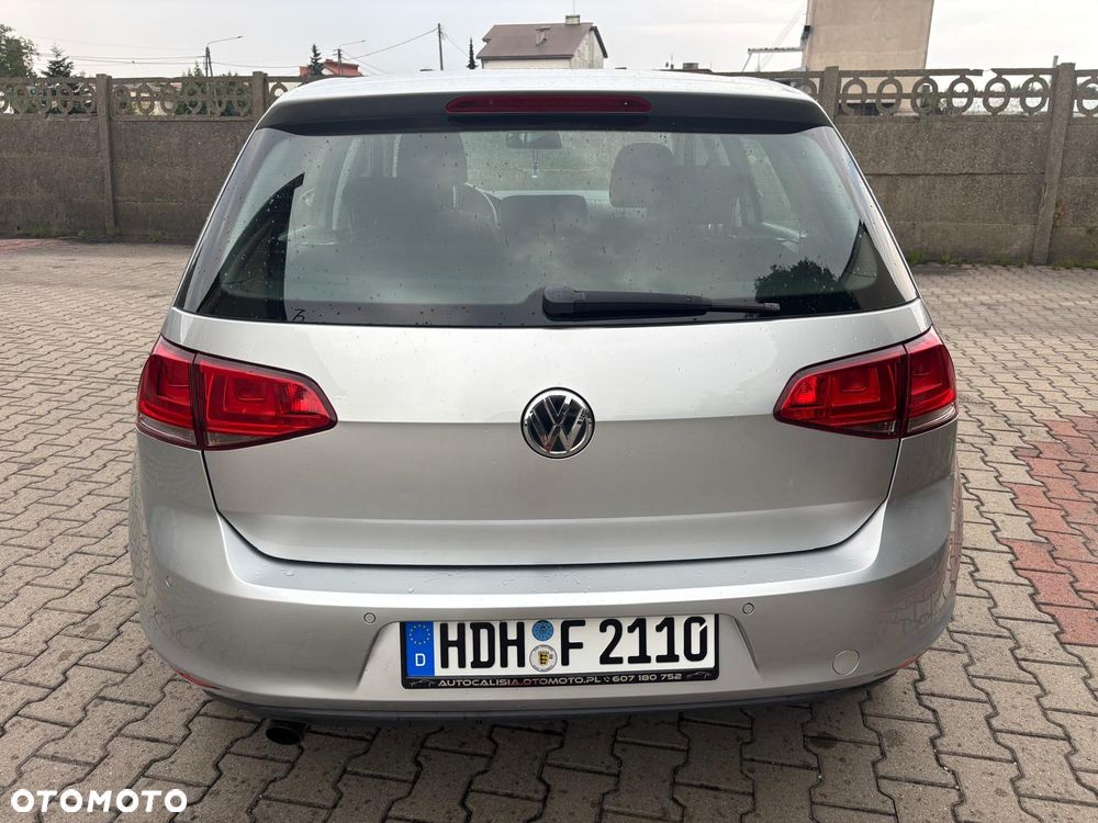 Volkswagen Golf - 8