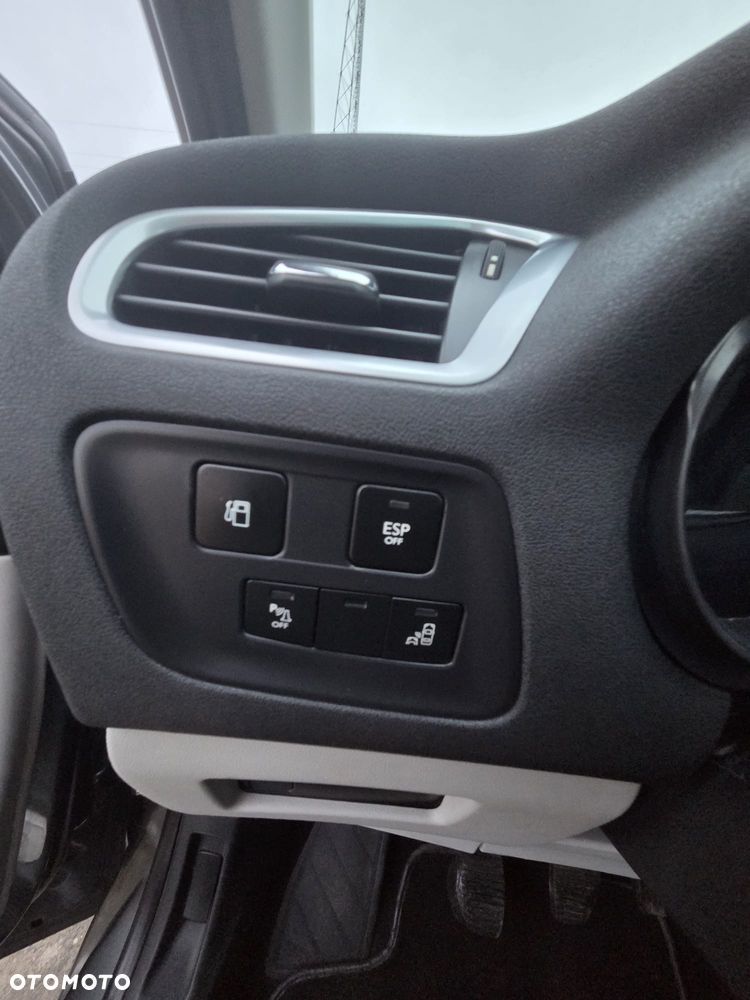 Citroën C4 HDi 150 Exclusive - 23